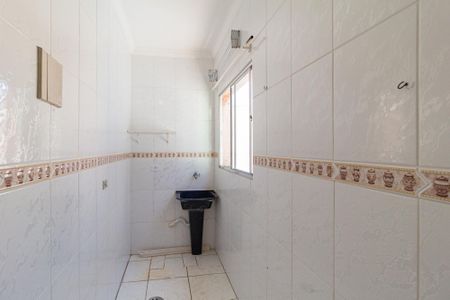 Apartamento para alugar com 52m², 2 quartos e 1 vaga Apartamento para alugar com 52m², 2 quartos e 1 vagaCozinha e área de serviço