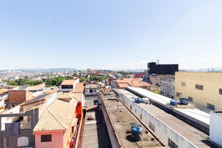 Vista de apartamento para alugar com 2 quartos, 52m² em Jardim Maria Beatriz, Carapicuíba