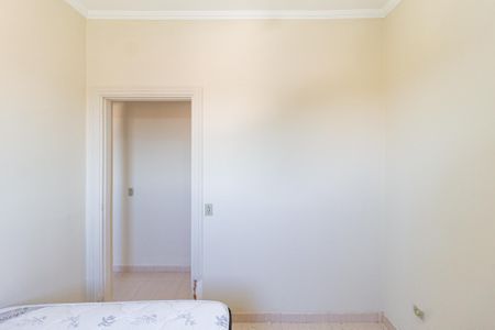 Quarto 1 de apartamento para alugar com 2 quartos, 52m² em Jardim Maria Beatriz, Carapicuíba