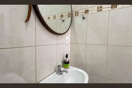 Casa à venda com 148m², 3 quartos e 2 vagas Casa à venda com 148m², 3 quartos e 2 vagasBanheiro de serviço