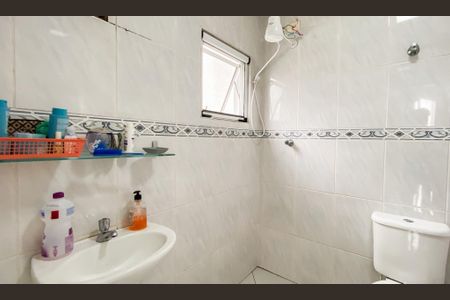 Casa à venda com 148m², 3 quartos e 2 vagas Casa à venda com 148m², 3 quartos e 2 vagasBanheiro da Suíte