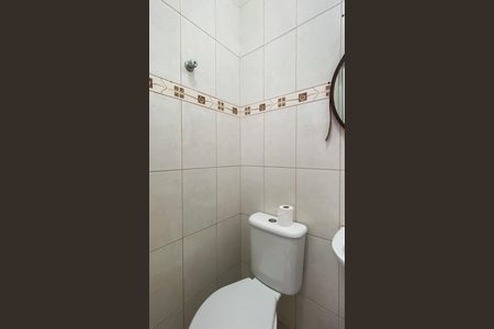 Casa à venda com 148m², 3 quartos e 2 vagas Casa à venda com 148m², 3 quartos e 2 vagasBanheiro de serviço