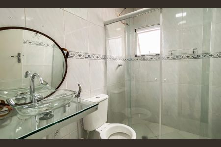 Casa à venda com 148m², 3 quartos e 2 vagas Casa à venda com 148m², 3 quartos e 2 vagasBanheiro Social