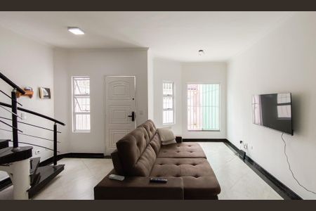 Sala de casa à venda com 3 quartos, 140m² em Vila Guilhermina, São Paulo