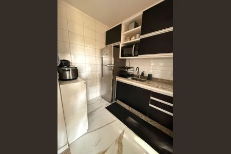 COZINHA de apartamento à venda com 2 quartos, 50m² em Quitaúna, Osasco