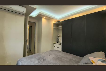 Quarto 1 de apartamento à venda com 2 quartos, 44m² em Barra da Tijuca, Rio de Janeiro