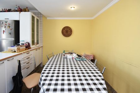 Casa à venda com 125m², 3 quartos e 1 vagacozinha copa