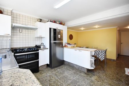 Casa à venda com 125m², 3 quartos e 1 vagacozinha