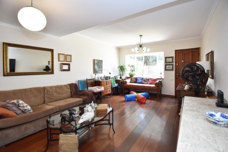 Sala de casa à venda com 3 quartos, 125m² em Vila Madalena, São Paulo