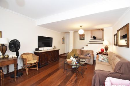 Sala de casa à venda com 3 quartos, 125m² em Vila Madalena, São Paulo