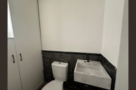 Apartamento à venda com 113m², 3 quartos e 2 vagas Apartamento à venda com 113m², 3 quartos e 2 vagasBanheiro de serviço