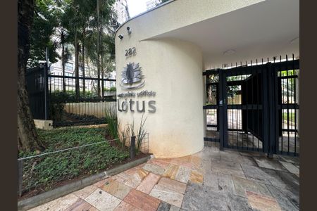 Apartamento à venda com 113m², 3 quartos e 2 vagas Apartamento à venda com 113m², 3 quartos e 2 vagasFachada e portaria