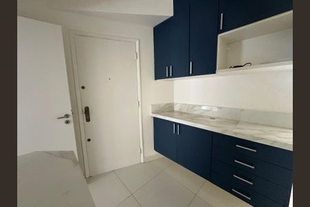 Apartamento à venda com 113m², 3 quartos e 2 vagas Apartamento à venda com 113m², 3 quartos e 2 vagasCozinha