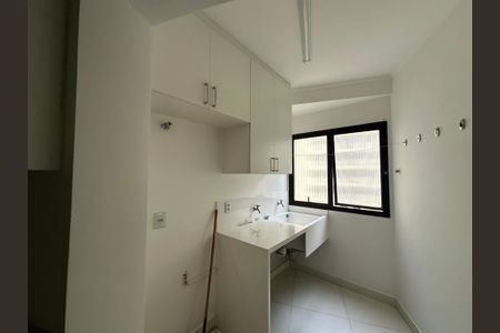 Apartamento à venda com 113m², 3 quartos e 2 vagas Apartamento à venda com 113m², 3 quartos e 2 vagasÁrea de Serviço