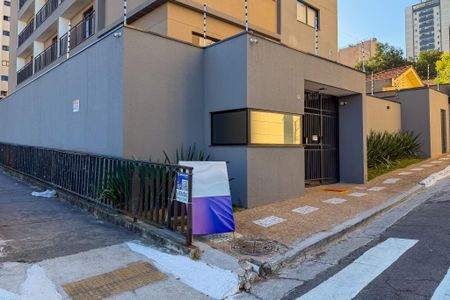 Fachada + Plaquinha de kitnet/studio à venda com 1 quarto, 25m² em Vila Mariana, São Paulo