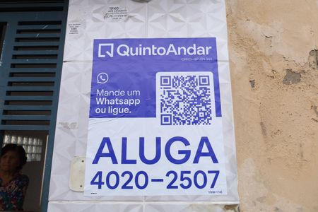Apartamento para alugar com 63m², 2 quartos e 1 vagaPlaca instalada na fachada do condomínio - Código da placa: YIXW-1745