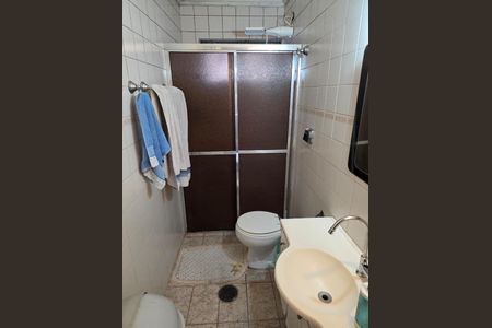 Banheiro de casa para alugar com 2 quartos, 71m² em Jardim Raposo Tavares, São Paulo