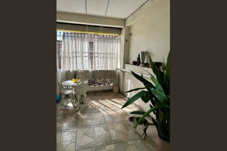 AREA INTERNA de casa à venda com 2 quartos, 125m² em Pestana, Osasco