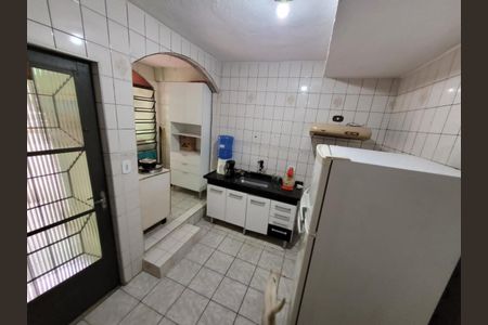 Casa à venda com 125m², 2 quartos e 2 vagasCOZINHA