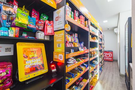 Apartamento para alugar com 38m², 2 quartos e sem vagaMini Mercado