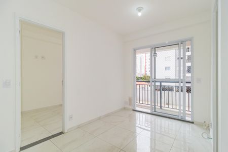 Sala de apartamento para alugar com 2 quartos, 38m² em Vila Invernada, São Paulo