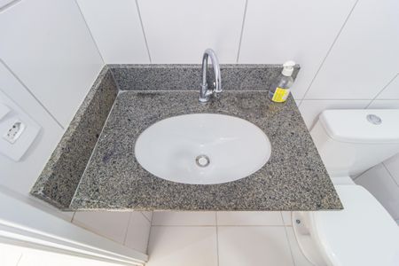 Apartamento para alugar com 38m², 2 quartos e sem vagaDetalhe - Banheiro