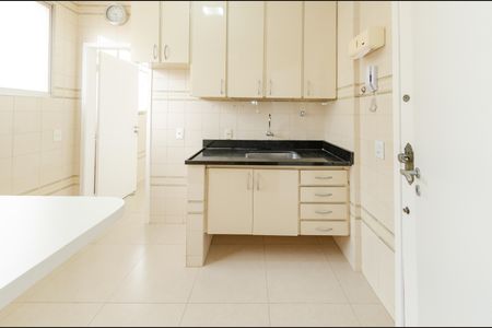 Apartamento para alugar com 96m², 3 quartos e 2 vagasCozinha