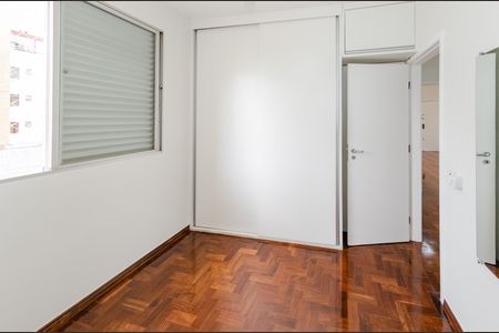 Apartamento para alugar com 96m², 3 quartos e 2 vagasQuarto 2