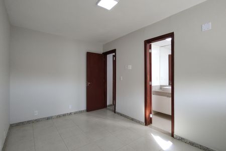 Apartamento à venda com 111m², 3 quartos e 2 vagasQuarto 2 - Suíte