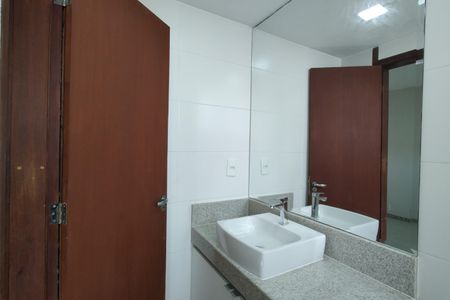 Apartamento à venda com 111m², 3 quartos e 2 vagasBanheiro da Suíte