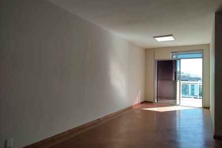 Apartamento à venda com 111m², 3 quartos e 2 vagasSala