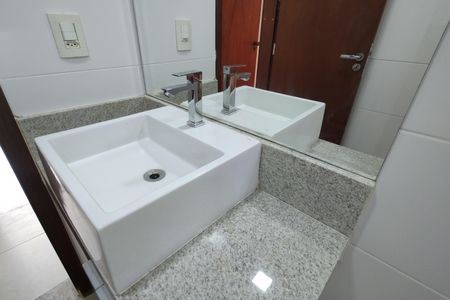Apartamento à venda com 111m², 3 quartos e 2 vagasBanheiro Social