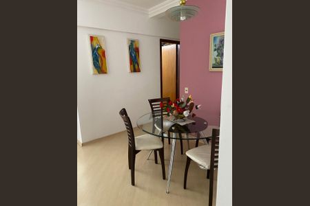 Apartamento à venda com 73m², 2 quartos e 2 vagas Apartamento à venda com 73m², 2 quartos e 2 vagasSala de jantar