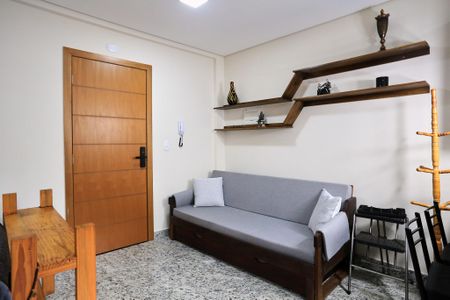 Sala de kitnet/studio para alugar com 1 quarto, 37m² em Centro, Belo Horizonte