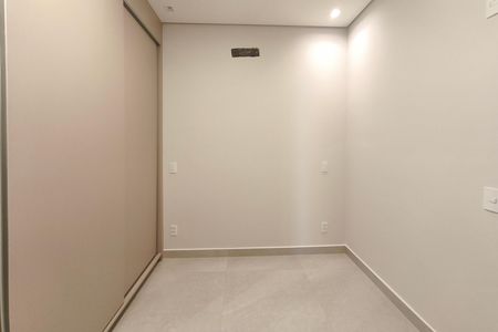 Casa de condomínio à venda com 300m², 3 quartos e 2 vagasQuarto Suíte