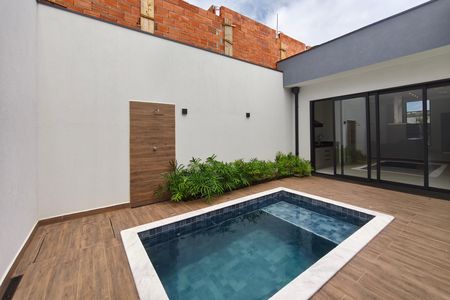 Casa de condomínio à venda com 300m², 3 quartos e 2 vagasQuintal - Piscina
