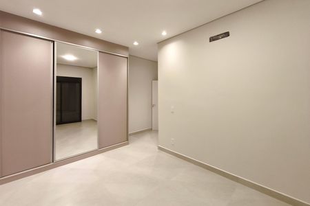 Casa de condomínio à venda com 300m², 3 quartos e 2 vagasQuarto Suíte 3
