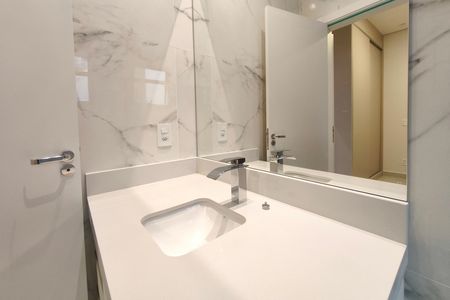 Casa de condomínio à venda com 300m², 3 quartos e 2 vagasBanheiro Suíte 2