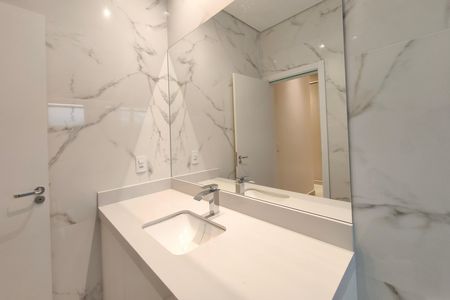 Casa de condomínio à venda com 300m², 3 quartos e 2 vagasBanheiro Suíte 3