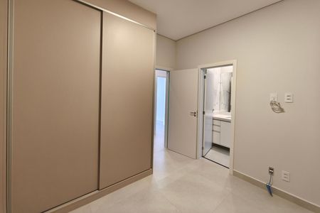 Casa de condomínio à venda com 300m², 3 quartos e 2 vagasQuarto Suíte 2