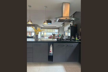 Casa de condomínio à venda com 273m², 4 quartos e 3 vagasCozinha