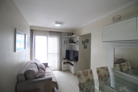 Sala de apartamento para alugar com 2 quartos, 55m² em Centro, Nilópolis