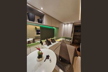 Apartamento para alugar com 25m², 1 quarto e sem vaga Apartamento para alugar com 25m², 1 quarto e sem vagaSala / Quarto