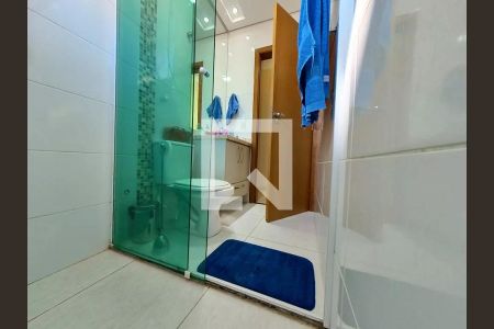 Casa à venda com 143m², 3 quartos e 4 vagasBanheiro