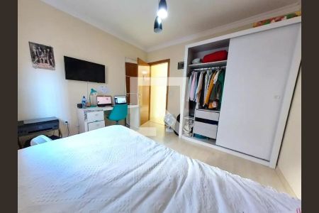 Casa à venda com 143m², 3 quartos e 4 vagasQuarto