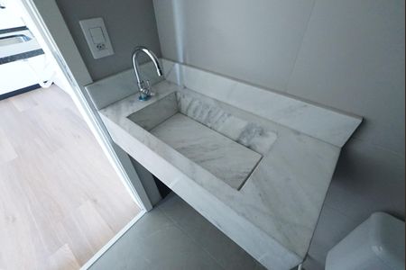 Banheiro de kitnet/studio à venda com 1 quarto, 25m² em Vila Mariana, São Paulo