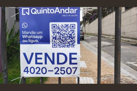 Studio à venda com 25m², 1 quarto e sem vaga Studio à venda com 25m², 1 quarto e sem vagaPlaquinha