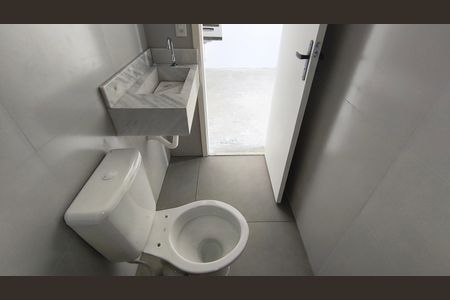 Studio à venda com 25m², 1 quarto e sem vaga Studio à venda com 25m², 1 quarto e sem vagaBanheiro Social