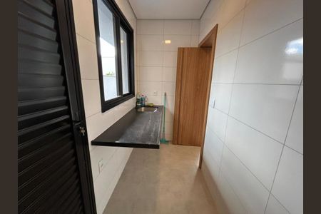 Casa de condomínio à venda com 340m², 4 quartos e 4 vagasFoto 02