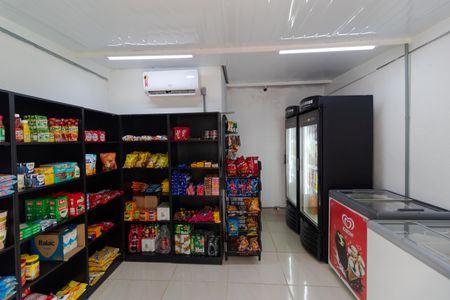 Apartamento para alugar com 44m², 2 quartos e 1 vagaÁrea comum - Mini Mercado